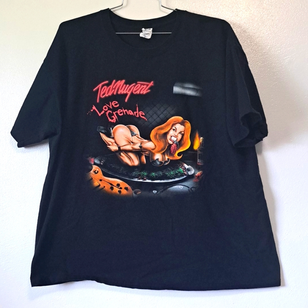 Ted Nugent Love Grenade Tour Graphic Tee Shirt 2X black cotton